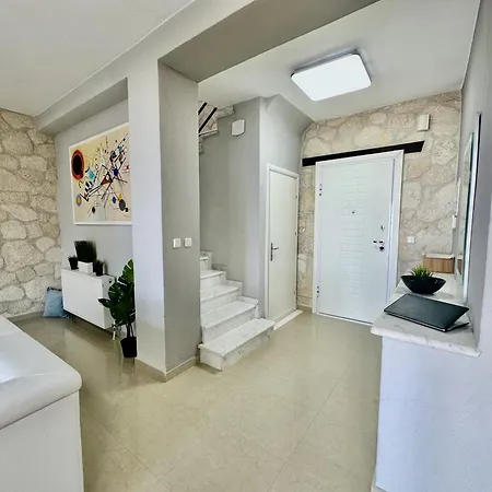 Four Seasons - The Eco Friendly Kriopigi