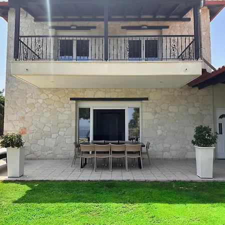 Four Seasons - The Eco Friendly Vilă Kriopigi