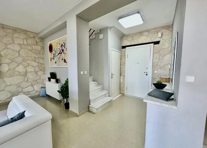 Four Seasons - The Eco Friendly Kriopigi