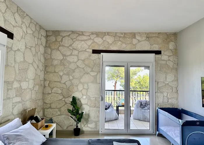 Villa Four Seasons - The Eco Friendly Kriopigi