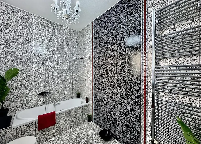 Four Seasons - The Eco Friendly Kriopigi