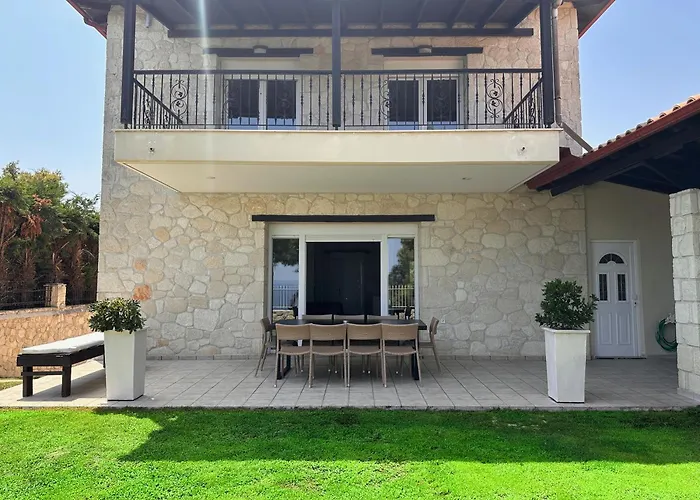 Four Seasons - The Eco Friendly Villa Kriopigi