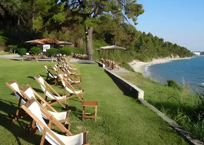 Four Seasons - The Eco Friendly Kriopigi