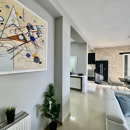 Four Seasons - The Eco Friendly Βίλα *