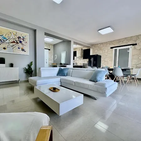 Four Seasons - The Eco Friendly * Κρυοπηγή