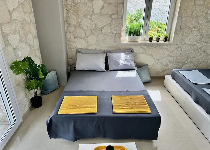 Four Seasons - The Eco Friendly